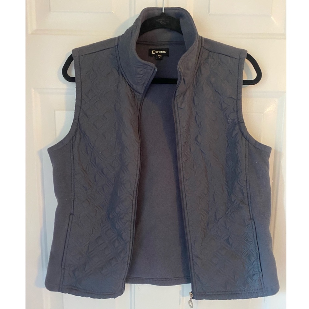 E-Studio vest